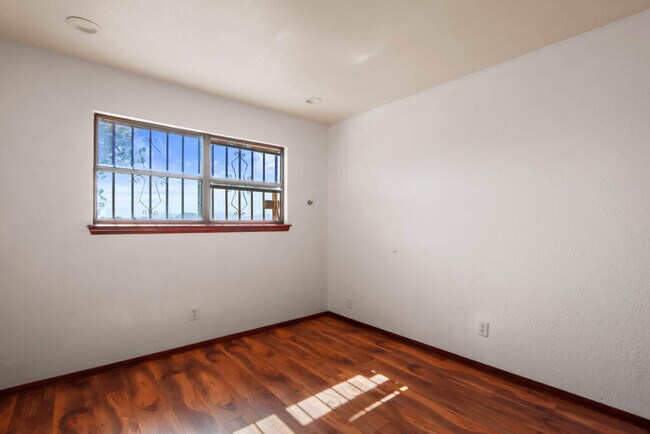 Building Photo - 7080 Portugal Dr