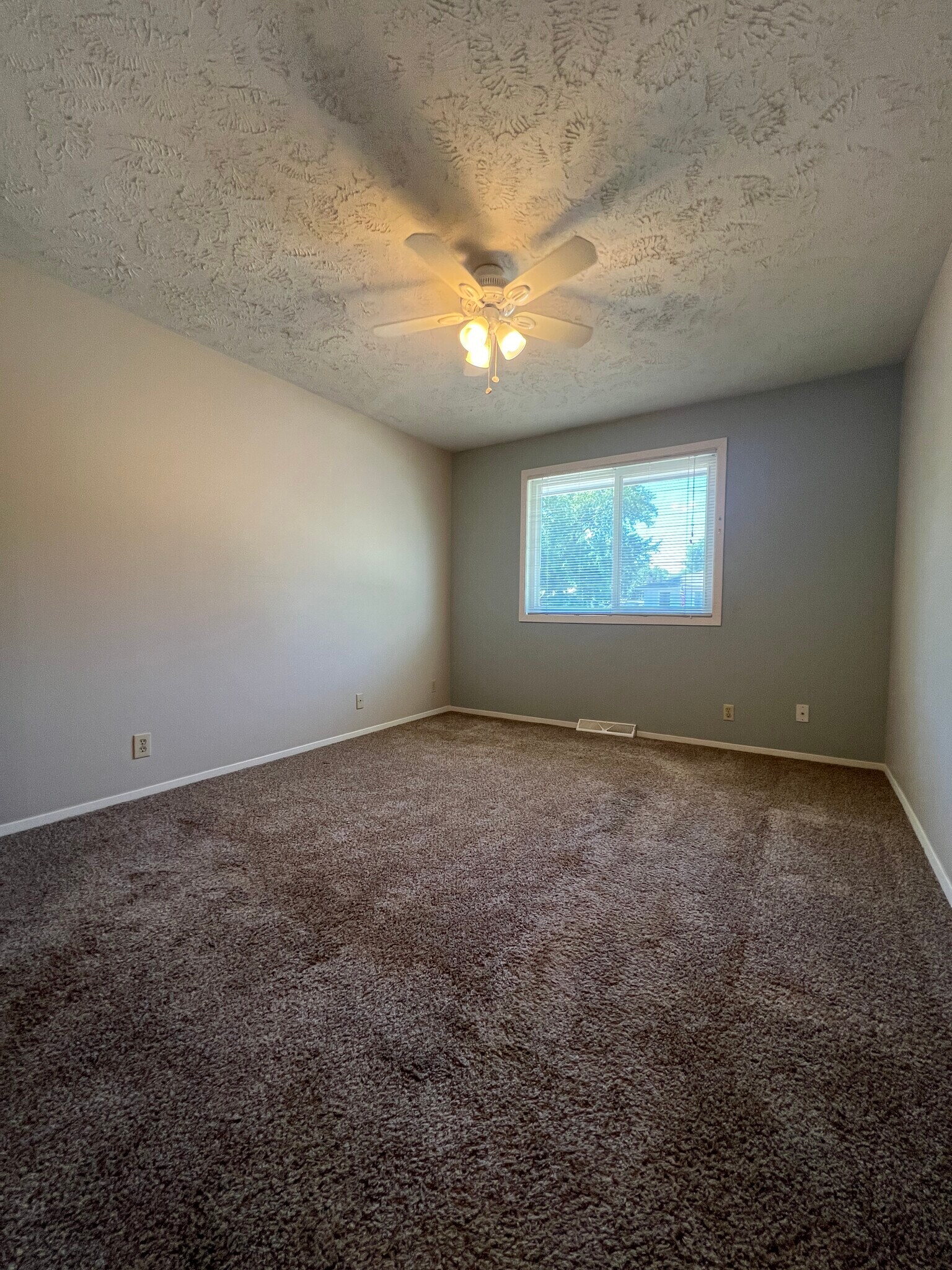 Building Photo - 5051 Marshall Dr