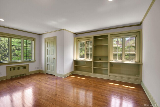 Building Photo - 46 Fenimore Rd