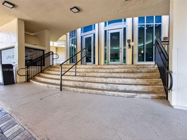 Building Photo - 2501 S Ocean Dr