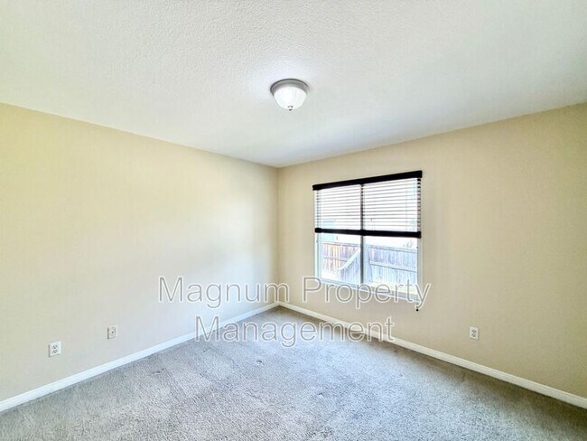 Building Photo - 29998 Couples Ave