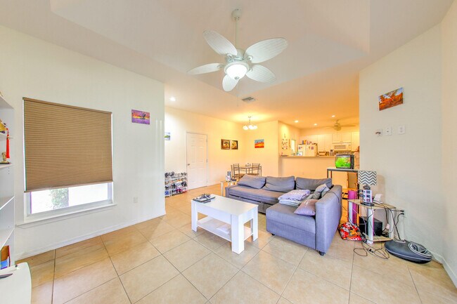 Building Photo - 1829 Sandhill Crane Dr