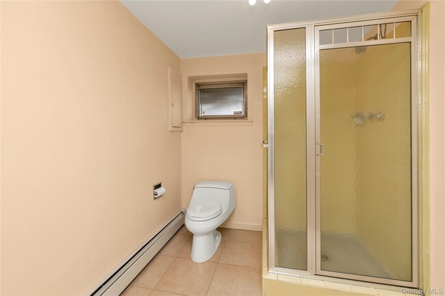 Building Photo - 681 Flanders Dr