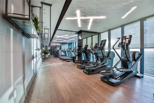 Building Photo - Echo Brickell 1451 Brickell Ave, Unit A1906