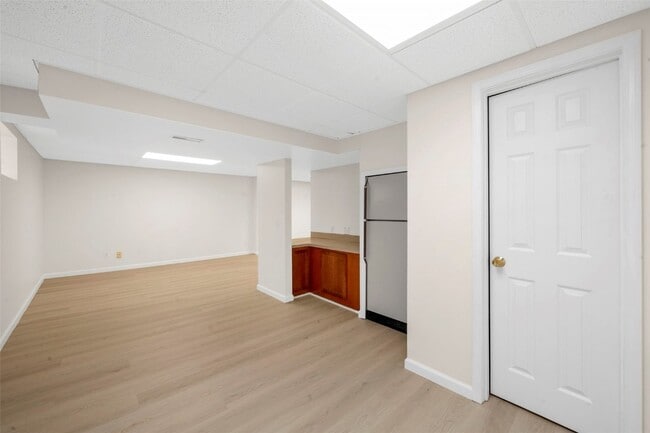 Building Photo - 791 Foxwick Dr