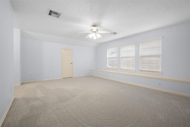 Building Photo - 1518 Olive Park