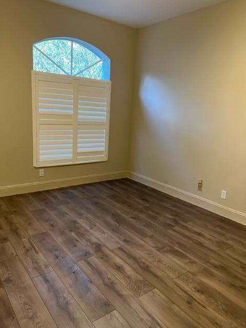 Building Photo - 104 Isle Dr