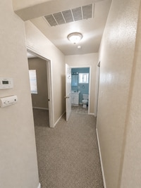 Building Photo - 2/1 Home in Livermore Available Now!