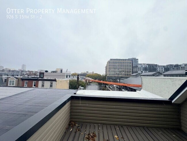 Building Photo - 926 S 15th St