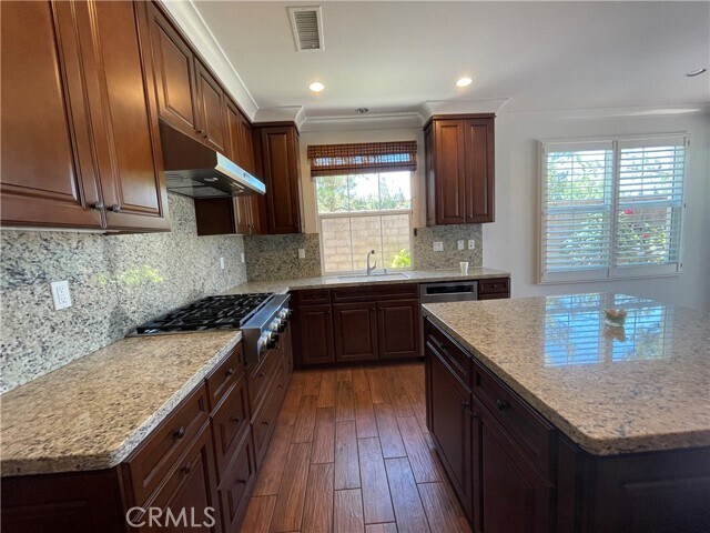 Building Photo - 123 Stallion