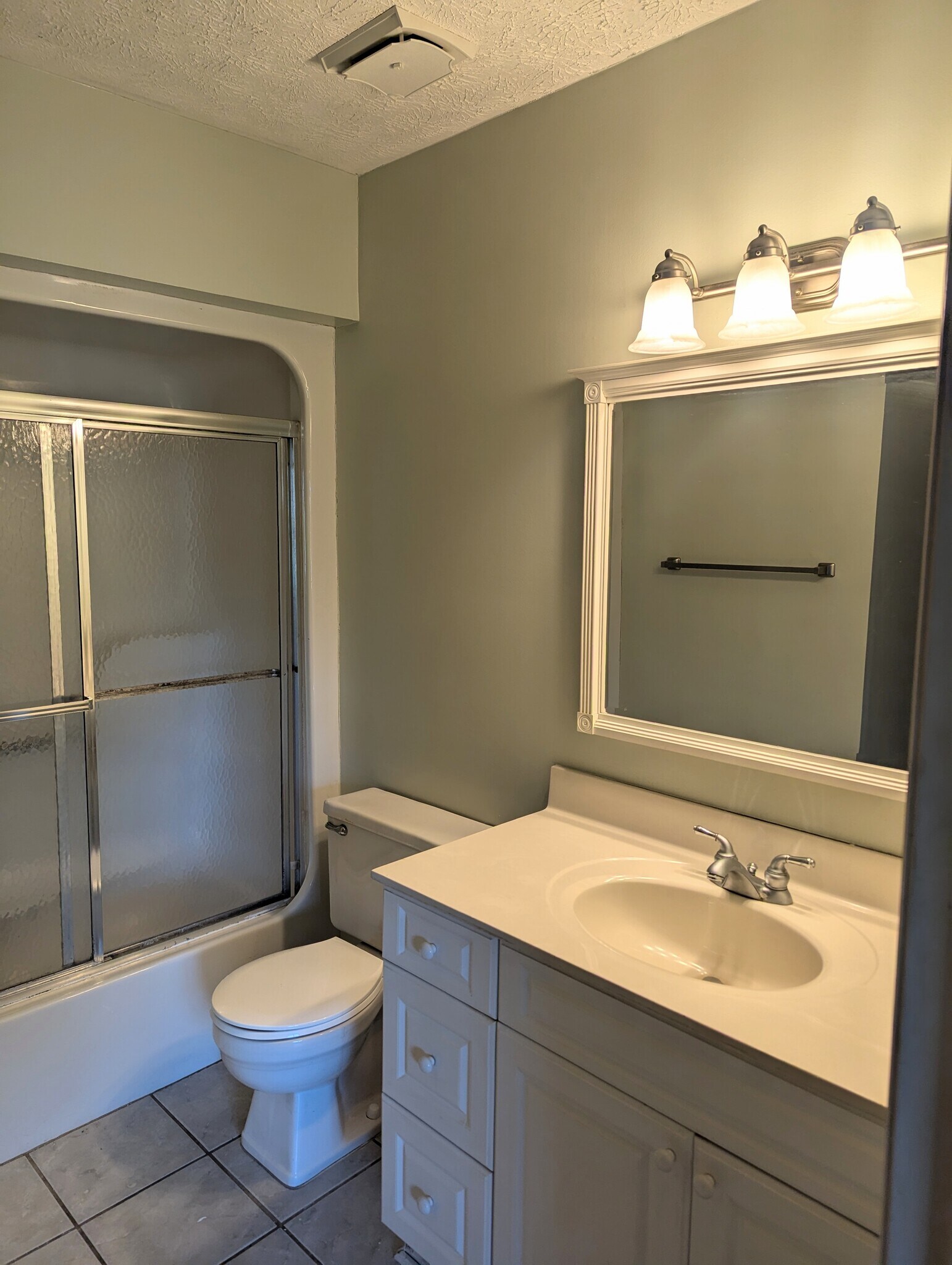 Building Photo - 4178 Spirea Dr