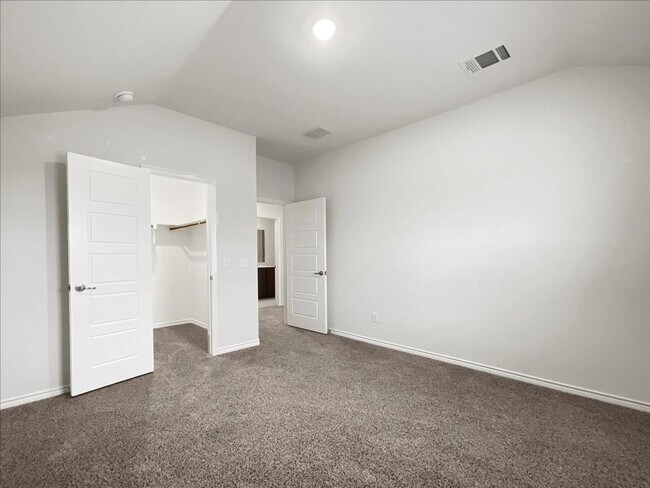 Building Photo - PRICE REDUCTION. 4-bed 2.5-bath 2714 sqft house located in DR Horton's Millstone subdivision