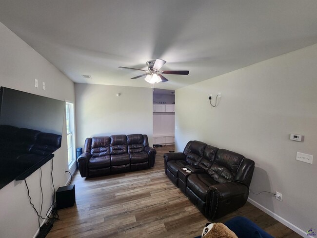 Building Photo - 415 Haddenham Ct