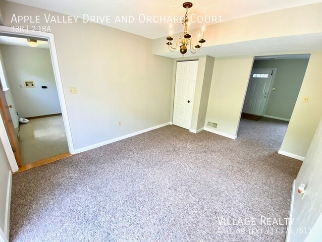 Building Photo - 710 Apple Valley Dr