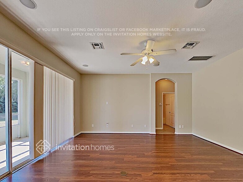 Building Photo - 3055 Zander Dr