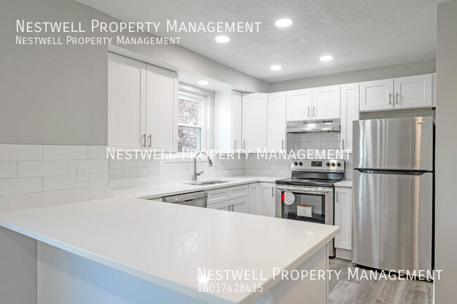 Building Photo - Beautiful 3-bed Duplex in Salt Lake City