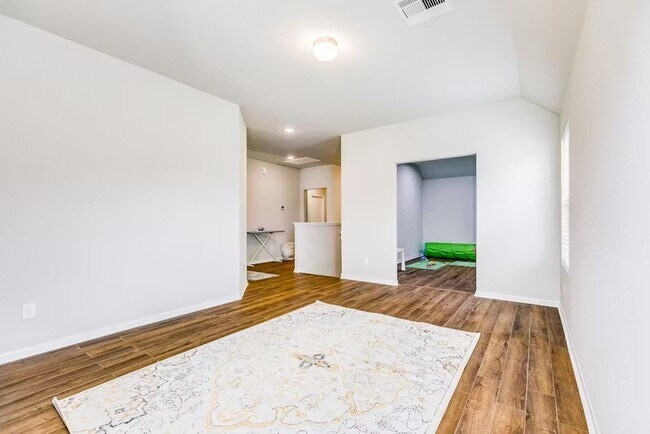 Building Photo - 7223 Foxwood Mist Trl