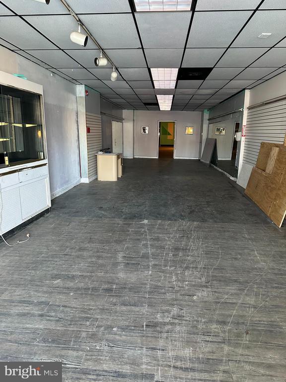 Building Photo - 1192 Yorkship Square