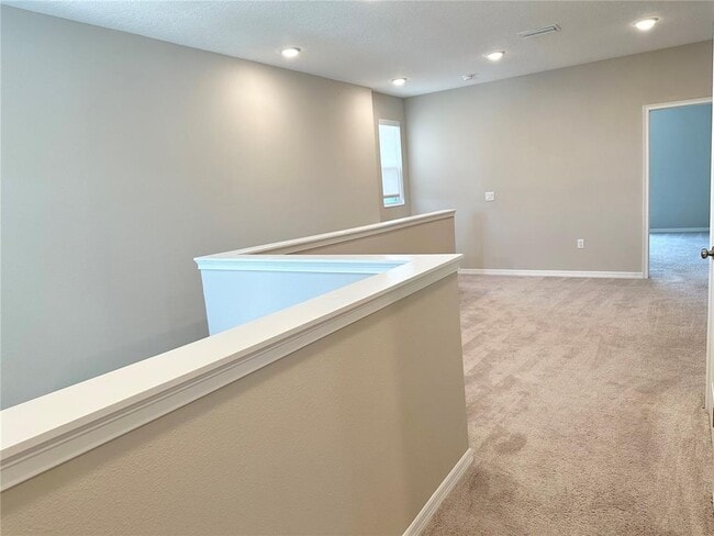 Building Photo - 6268 Great Bear Dr