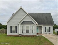 Building Photo - 904 Penncross Dr