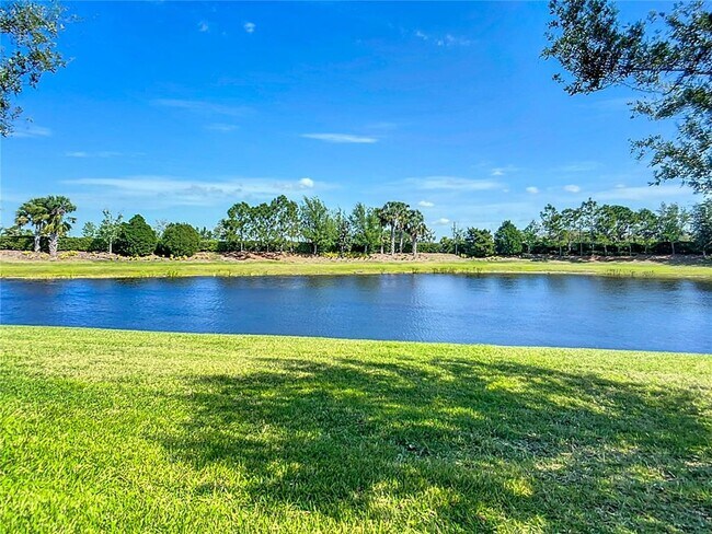 Building Photo - 15646 Aurora Lake Cir