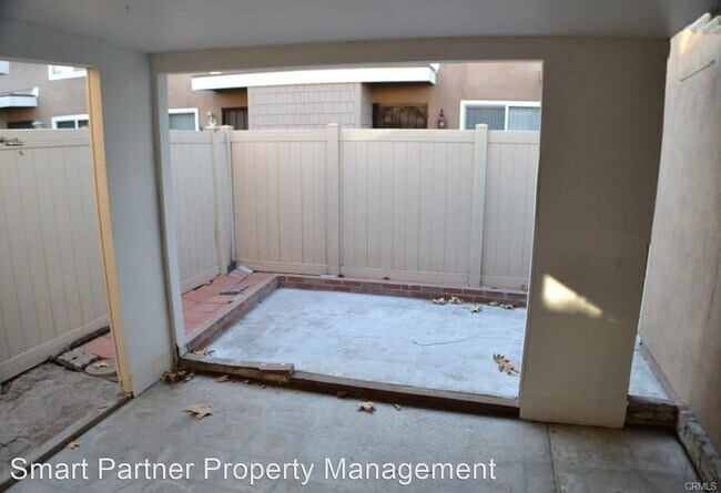 Building Photo - 2 br, 1 bath House - 13423 3/4 Village Drive