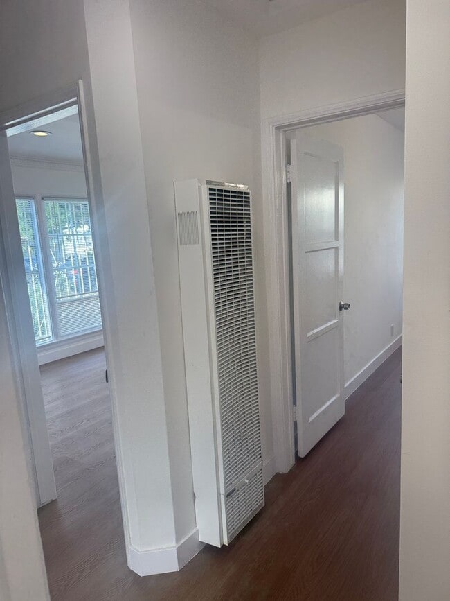 Building Photo - 2918 11th Ave