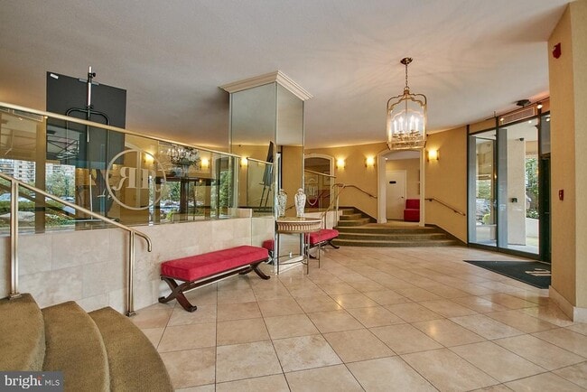 Building Photo - 8360 Greensboro Dr