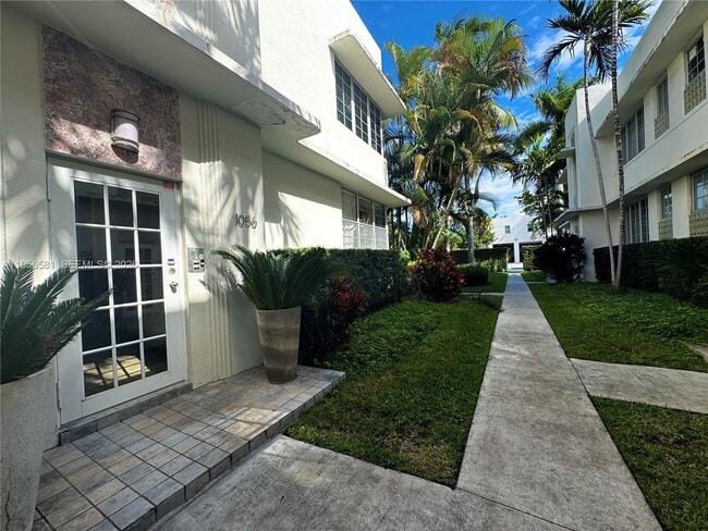 Building Photo - 1056 Jefferson Ave