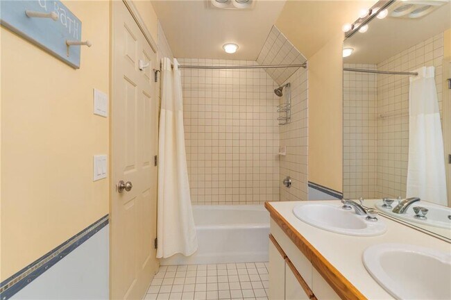 Building Photo - 110 Osprey Dr