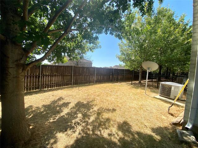 Building Photo - 290 Country Ridge Rd