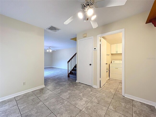 Building Photo - 5271 Coral Ct