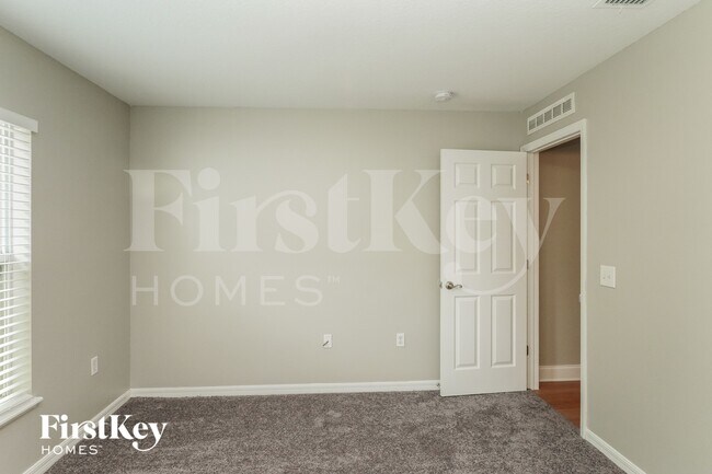 Building Photo - 2079 Hayfield Way