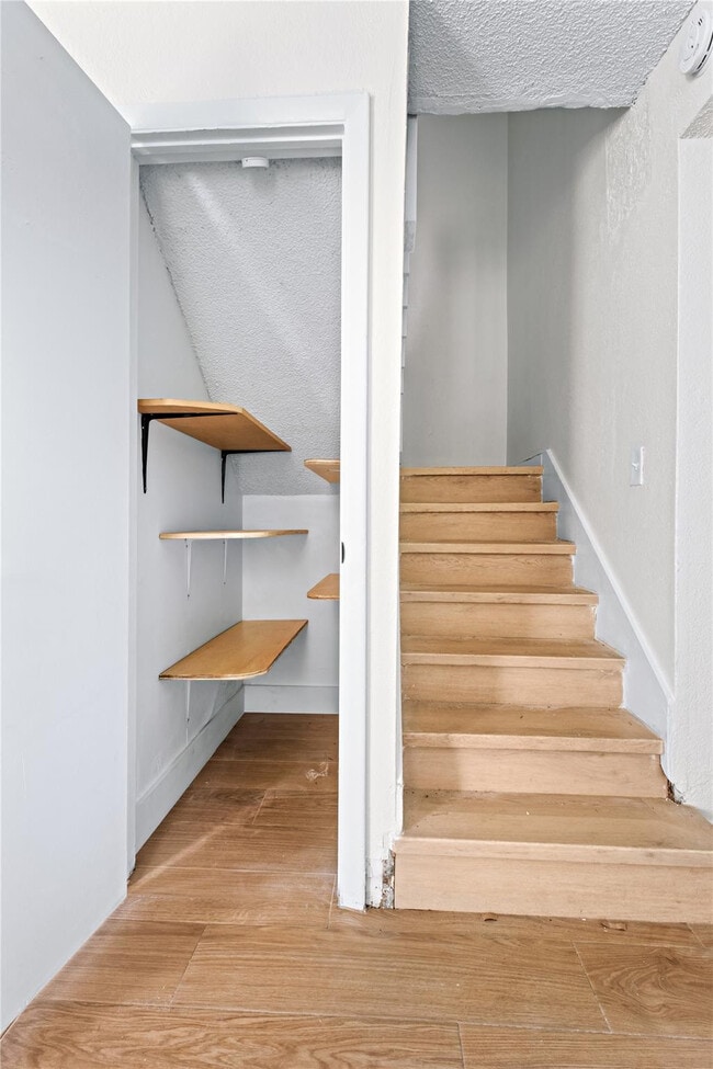 Building Photo - 3750 NW 115th Way