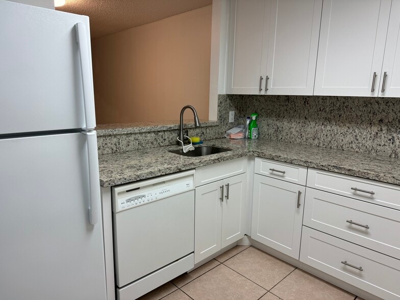 Building Photo - 7800 Camino Real