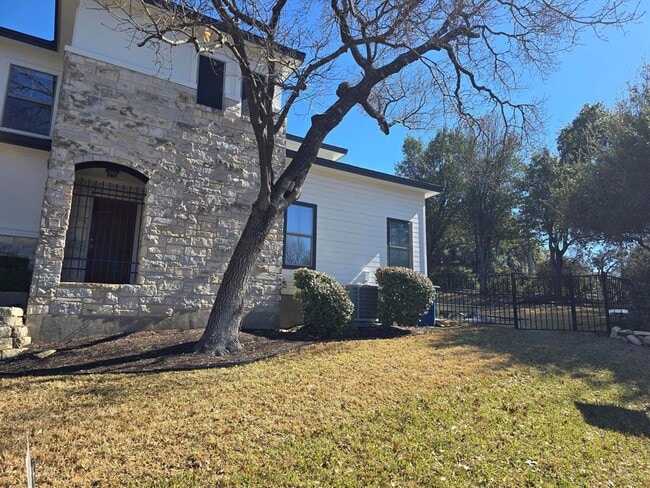 Building Photo - 10703 Misting Falls Trail