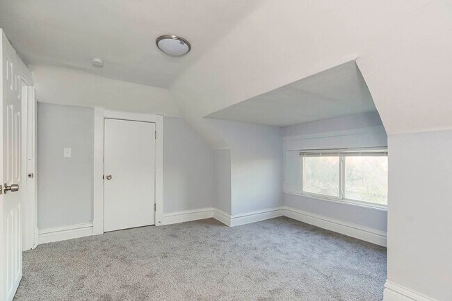 Building Photo - Special Offer: February Rent Free with App...