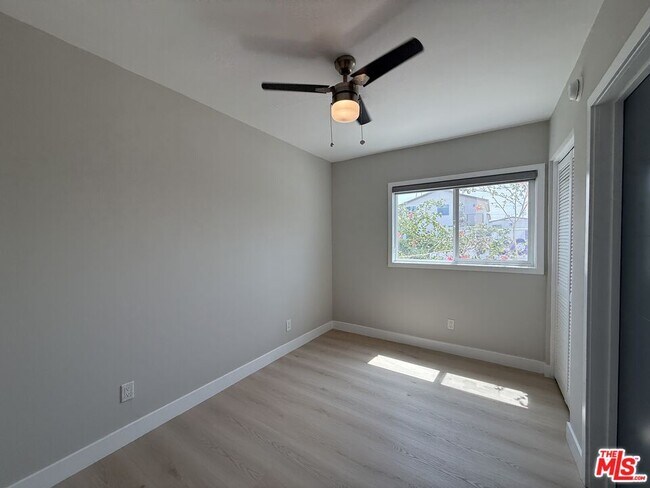 Building Photo - 1505 Cochran Ave