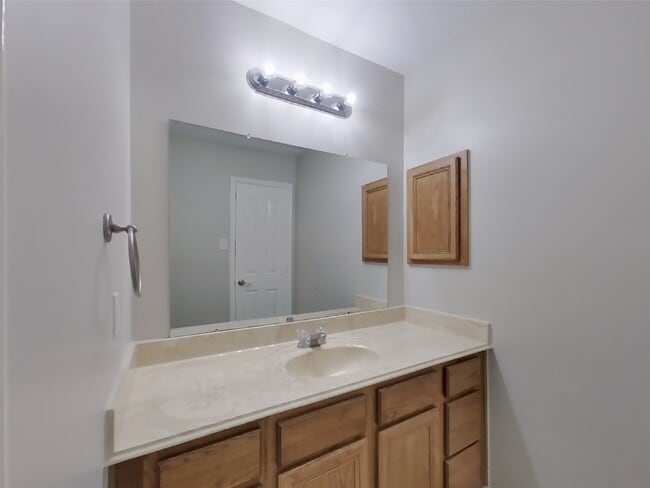 Building Photo - 12043 Belle Ct