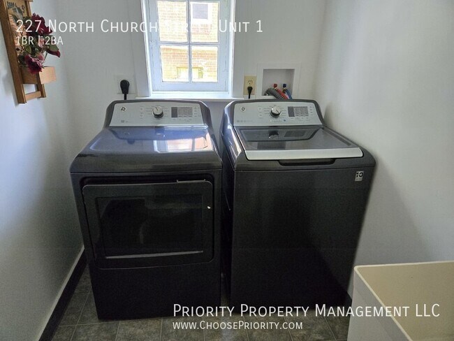 Building Photo - 227 N Church St