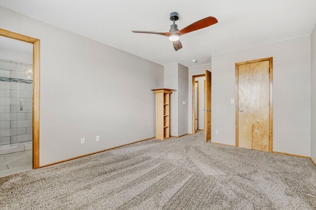 Building Photo - Well Maintained Home in Thornton