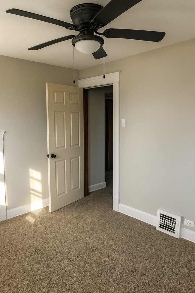 Building Photo - Charming 2BR Home Near Lake Erie – $1,149/month