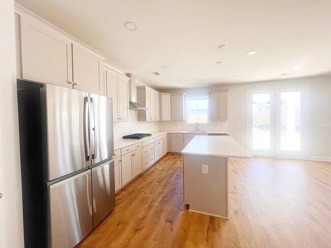 Building Photo - 1105 Cortland Vly