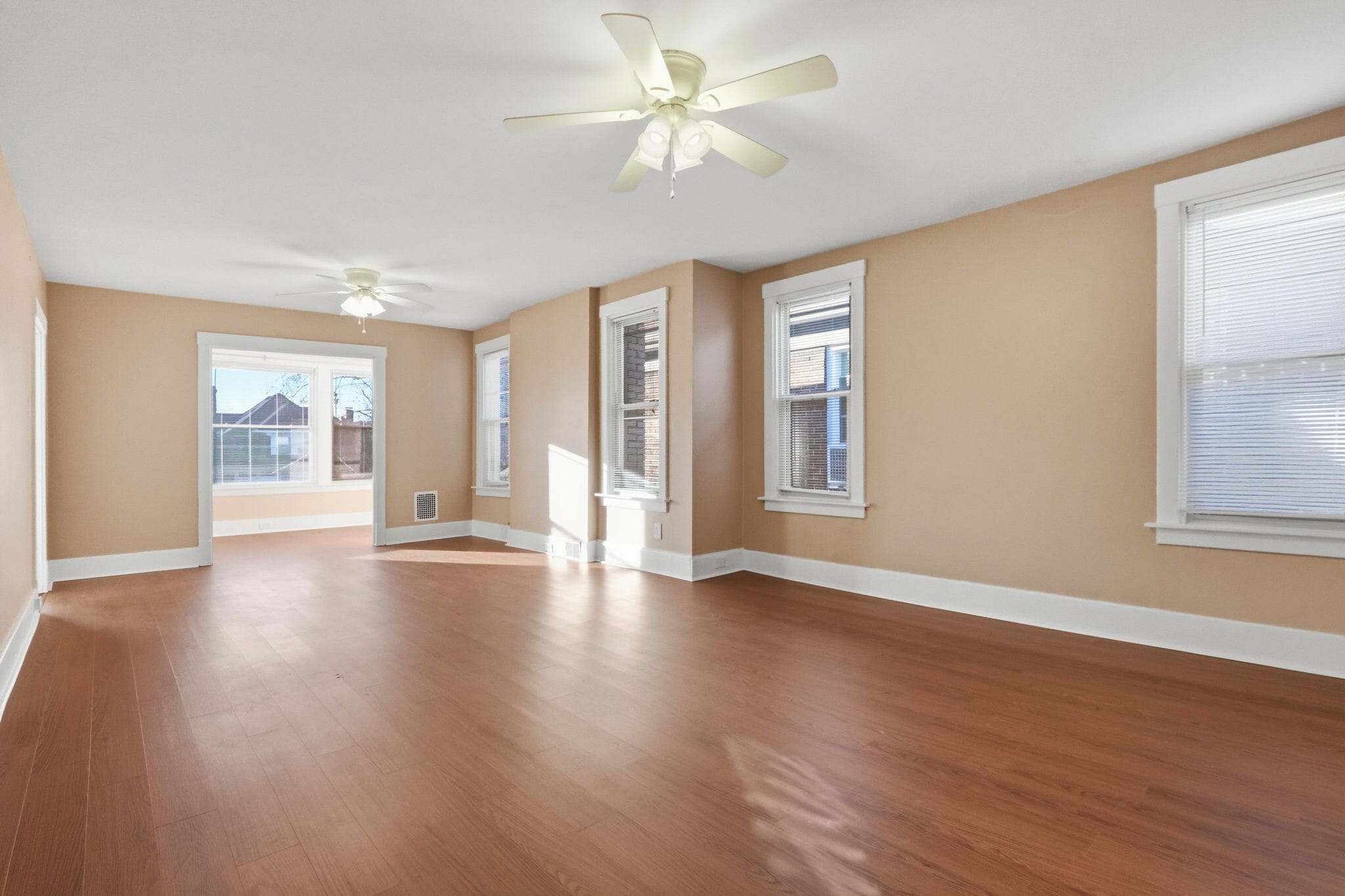 Building Photo - 2303 Sherbrook St