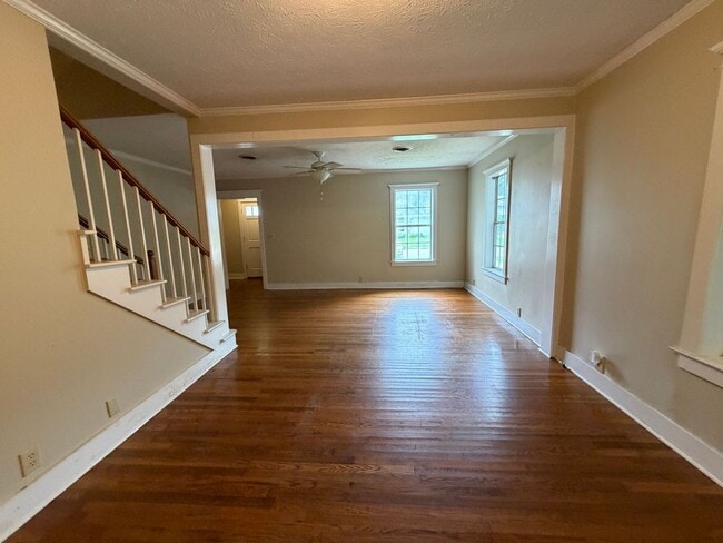 Building Photo - 207 Goodman Pl