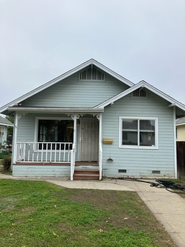 Building Photo - 1511 R St