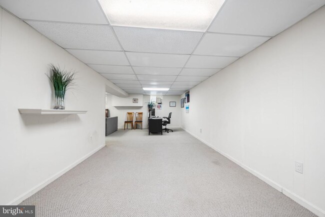 Building Photo - 12013 Hamden Ct