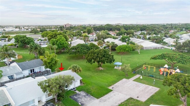 Primary Photo - 10361 SW 209th Ln