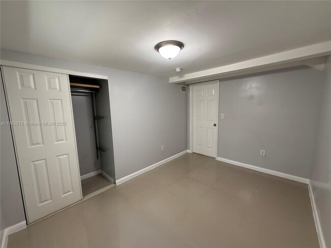 Building Photo - 535 NE 68th St