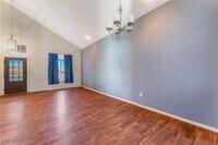 Building Photo - 8401 Cinnamon Hill Ave